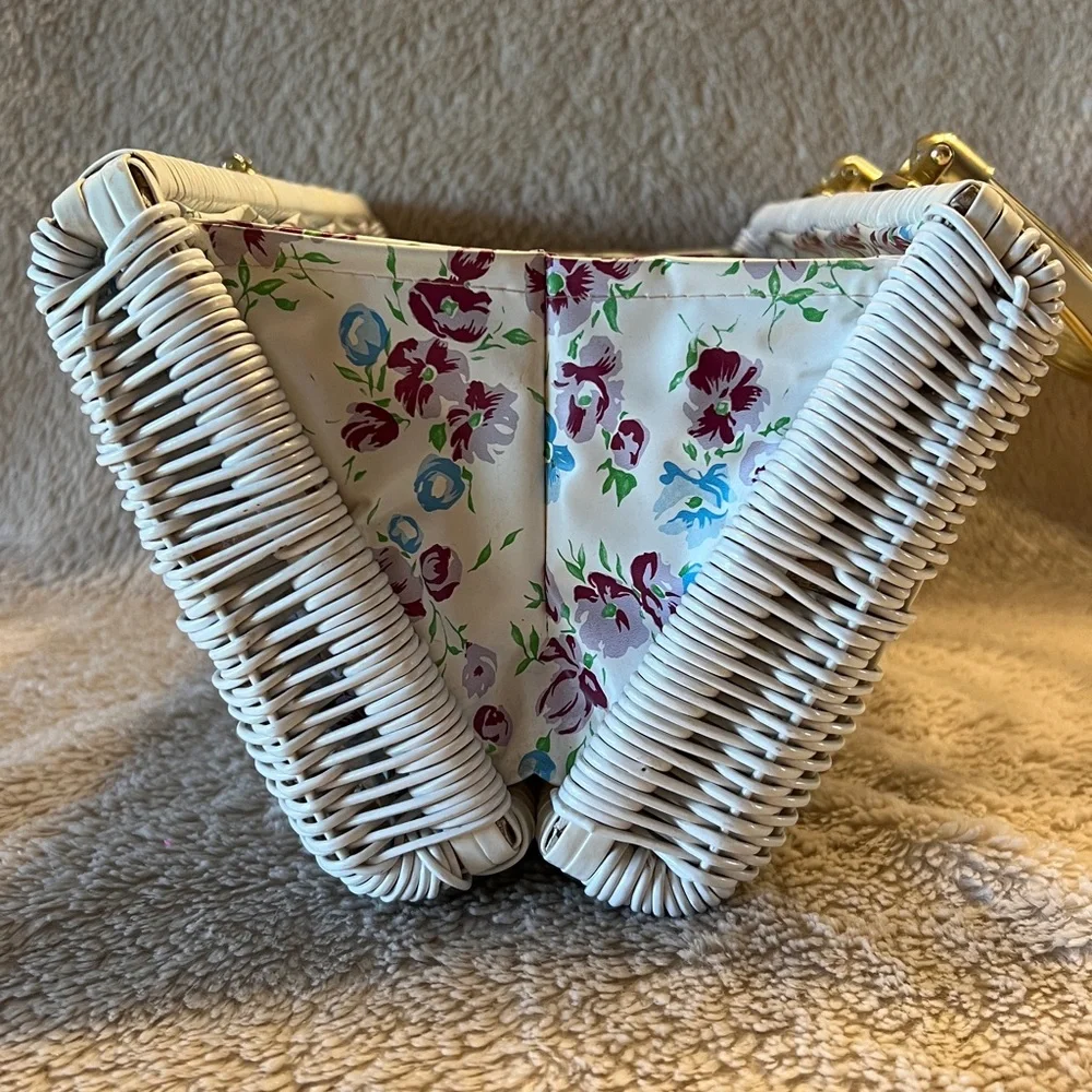 BRITISH OF HONG KONG Vintage Handmade White Wicker Purse - Picture 12 of 17